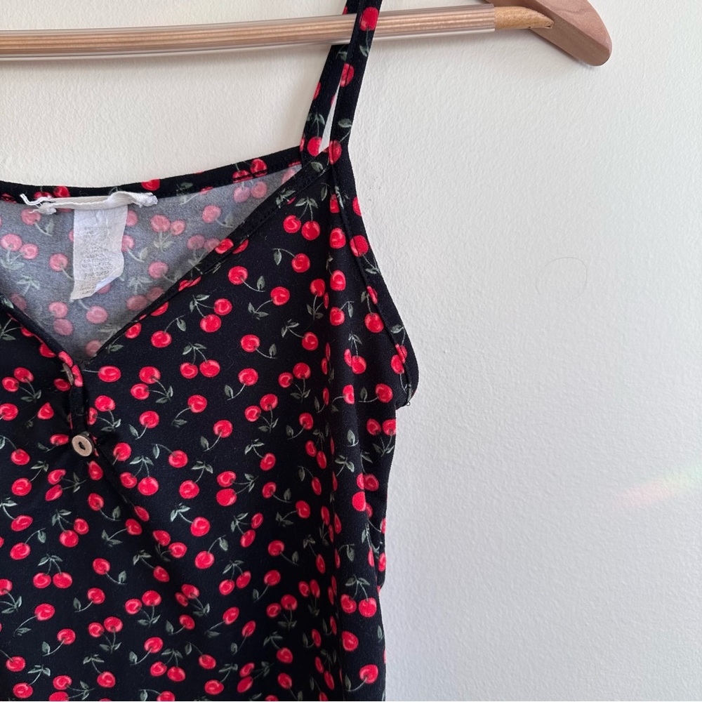 MIND CODE Black cherry tank top